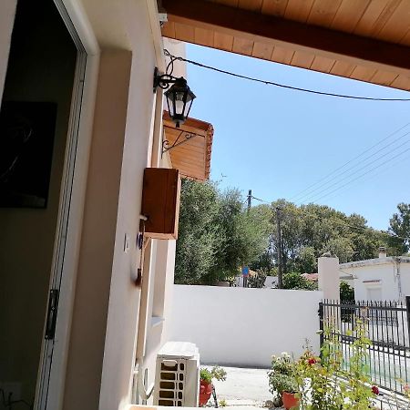 Вилла Lemon Tree House Каливес Экстерьер фото