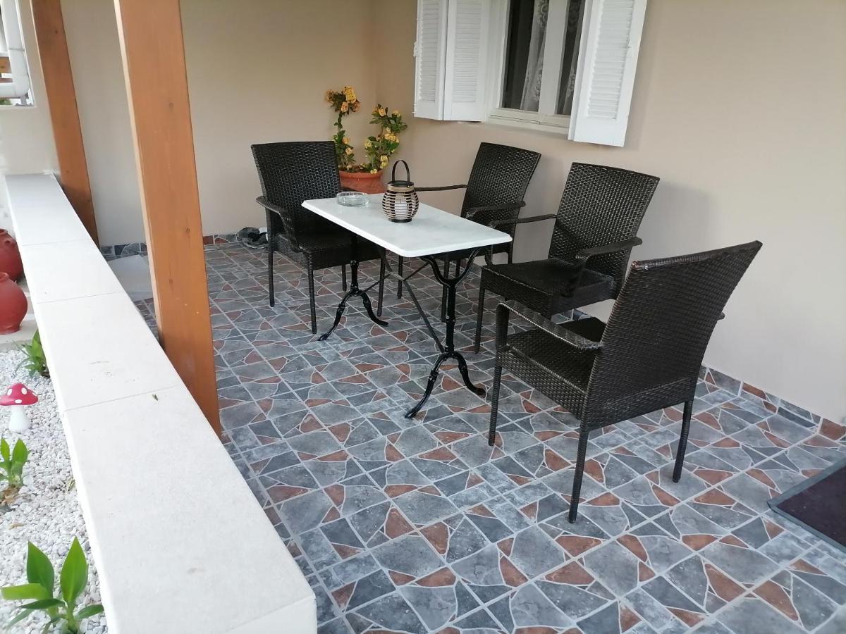 Вилла Lemon Tree House Каливес Экстерьер фото