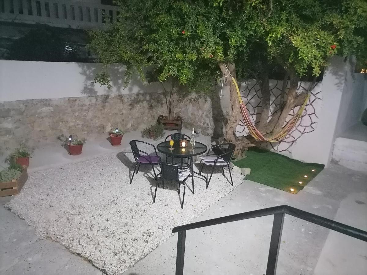 Вилла Lemon Tree House Каливес Экстерьер фото